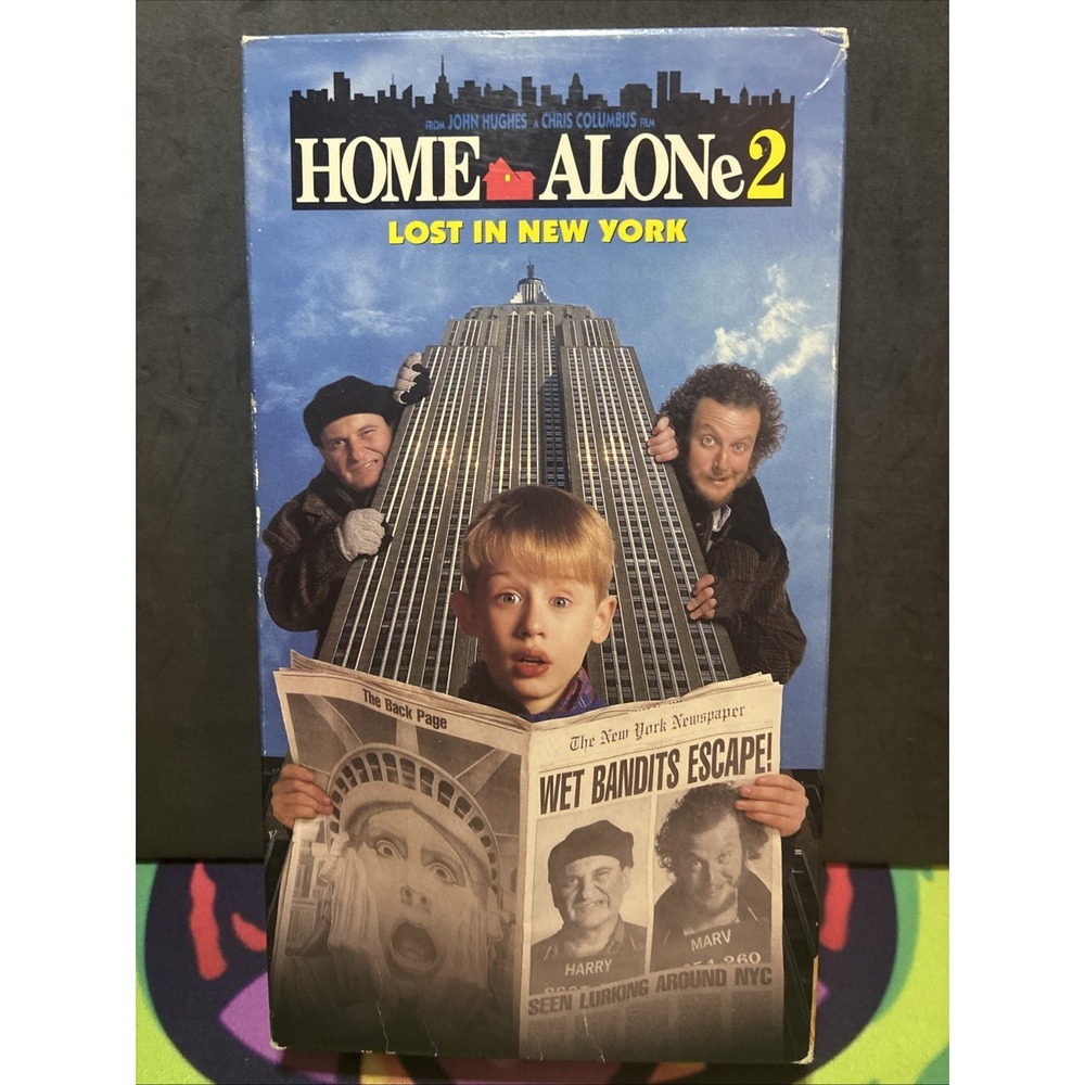 Home Alone 2: Lost in New York – Vintage VHS Tape (1990s Holiday Classic)
